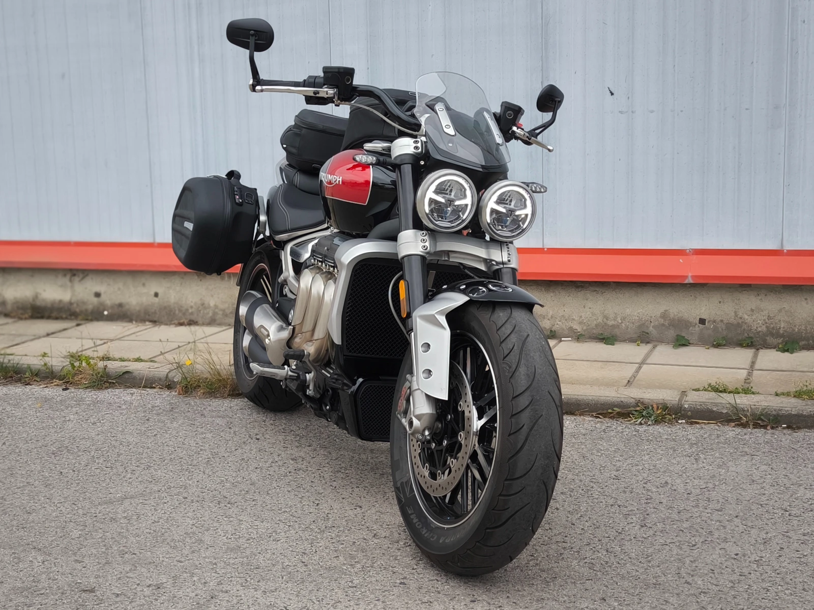 Triumph Rocket 3 GT - изображение 10