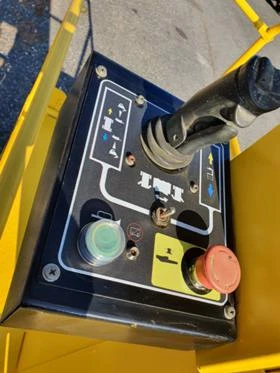 Автовишка Друга марка SNORKEL TM 12, снимка 12