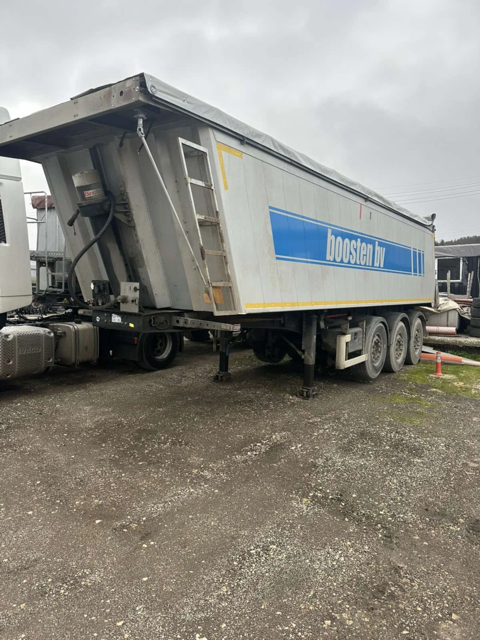 Полуремарке Wielton