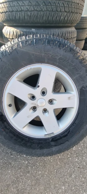 Гуми с джанти Pirelli 265/70R17, снимка 1