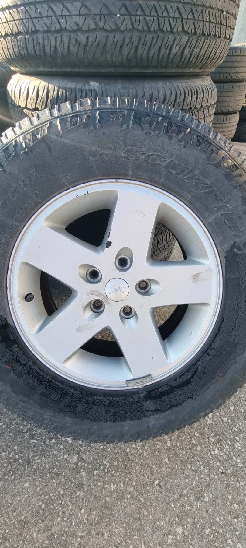 Гуми с джанти Pirelli 265/70R17