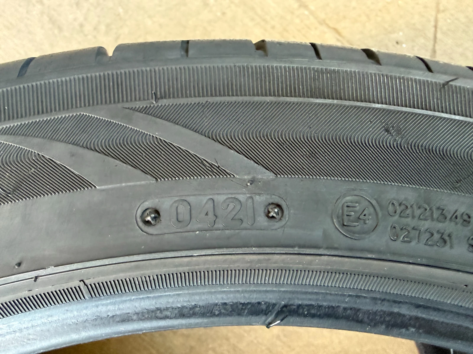 Гуми Летни 315/35R20, снимка 5 - Гуми и джанти - 53838042