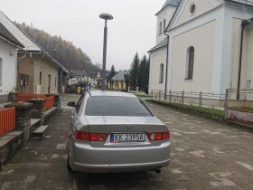 Honda Accord 2.0 спорт АГУ, снимка 9