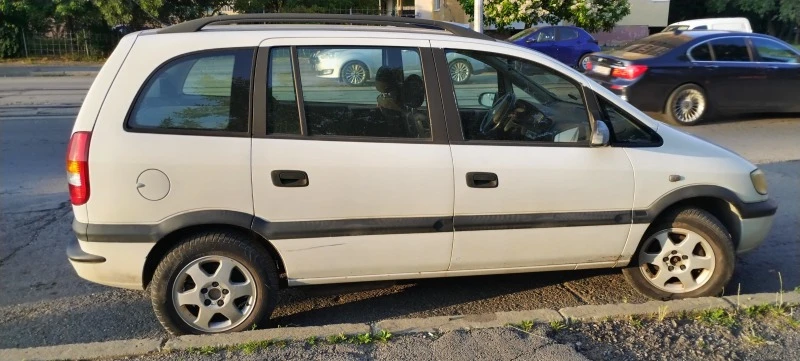 Opel Zafira, снимка 2 - Автомобили и джипове - 47218598