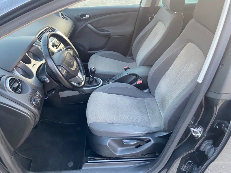 Seat Altea XL 2.0 TDI Facelift/Navi/ТОП/, снимка 17 - Автомобили и джипове - 44391483