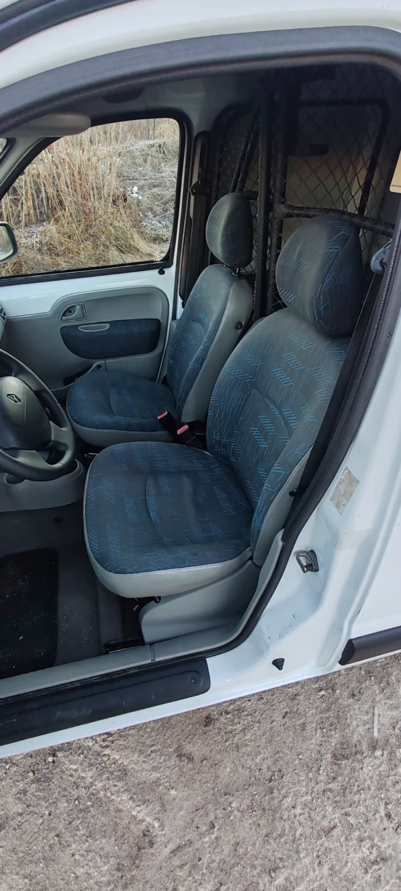 Renault Kangoo 1.5 dci, снимка 11 - Автомобили и джипове - 48006881