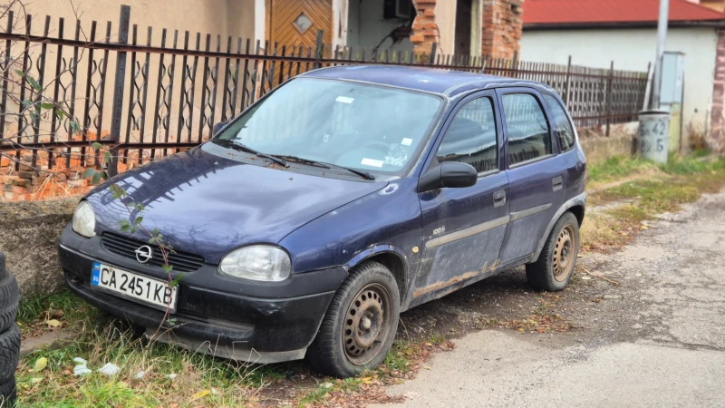 Opel Corsa 1.0, снимка 1 - Автомобили и джипове - 48070956