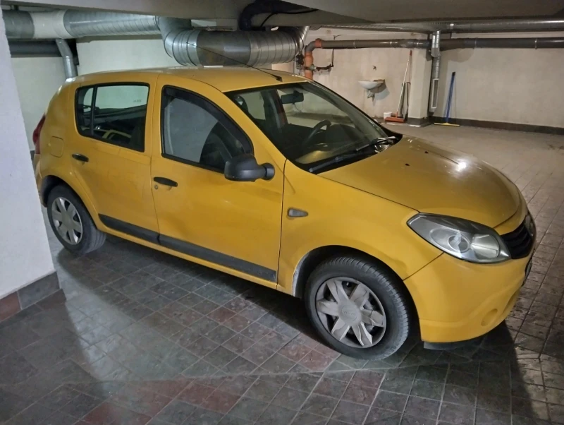 Dacia Sandero 1.4 ГАЗ-БЕНЗИН, снимка 2 - Автомобили и джипове - 49563328