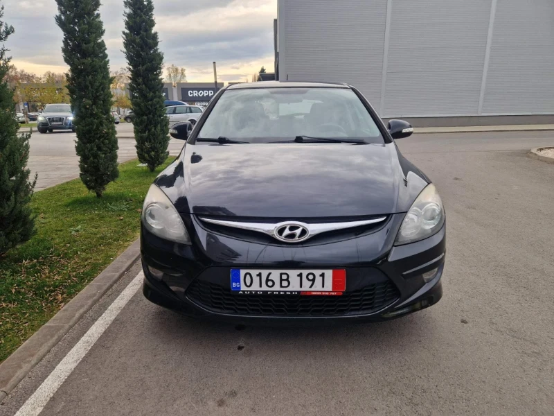 Hyundai I30 1.6 дизел , снимка 3 - Автомобили и джипове - 52541437