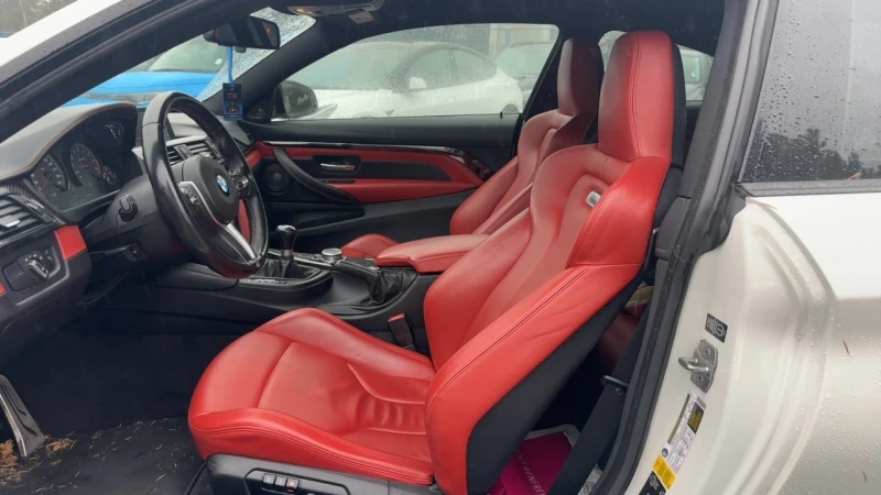 BMW M4 * 2dr Cpe * CARFAX * БЕЗ ПЪРВОНАЧАЛНА ВНОСКА, снимка 5 - Автомобили и джипове - 52745280