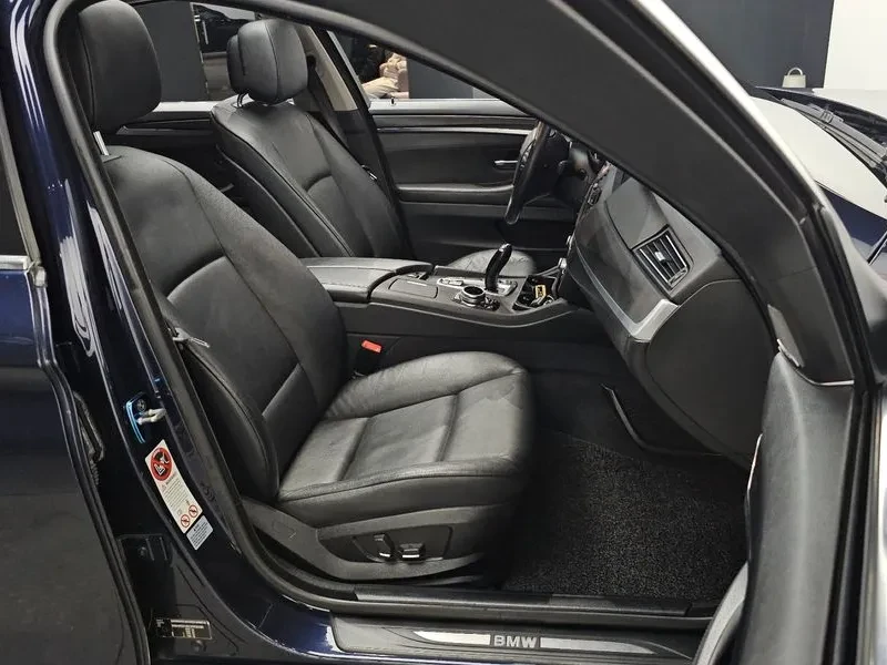 BMW 528 i, снимка 12 - Автомобили и джипове - 53537391