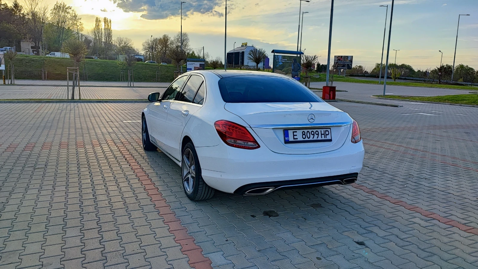 Mercedes-Benz C 300  - изображение 7