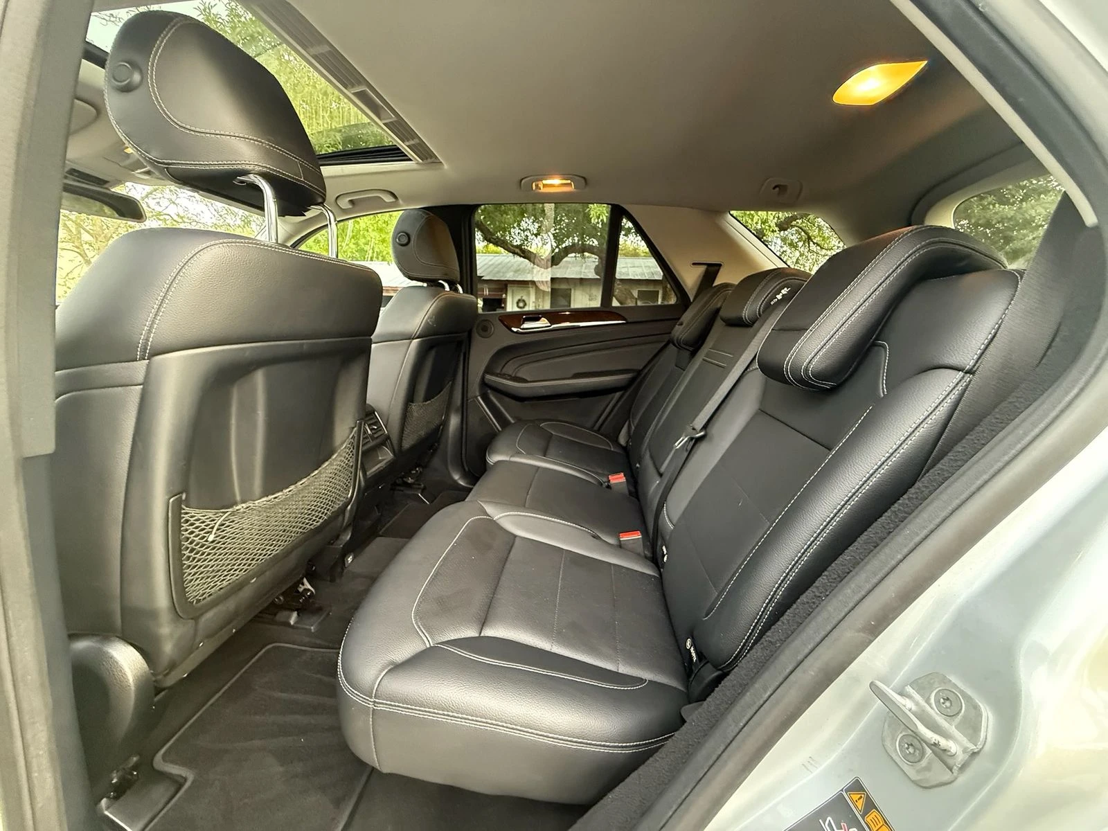 Mercedes-Benz ML 550 4MATIC* Keyless* Lane Assist* Зад.Камера* Адапт.Фа - изображение 10