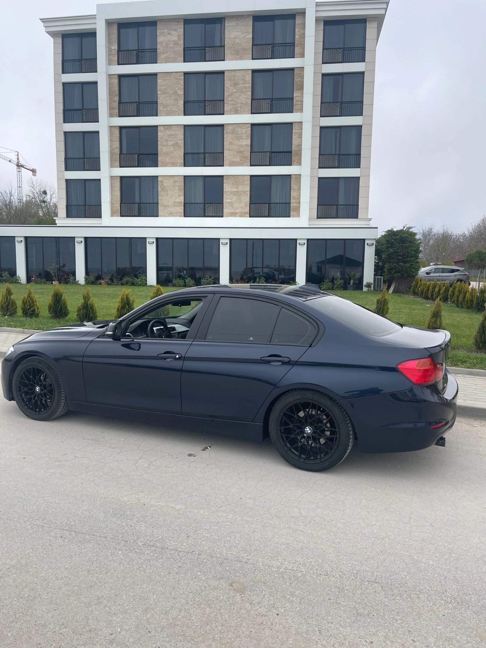 BMW 320 d - изображение 2