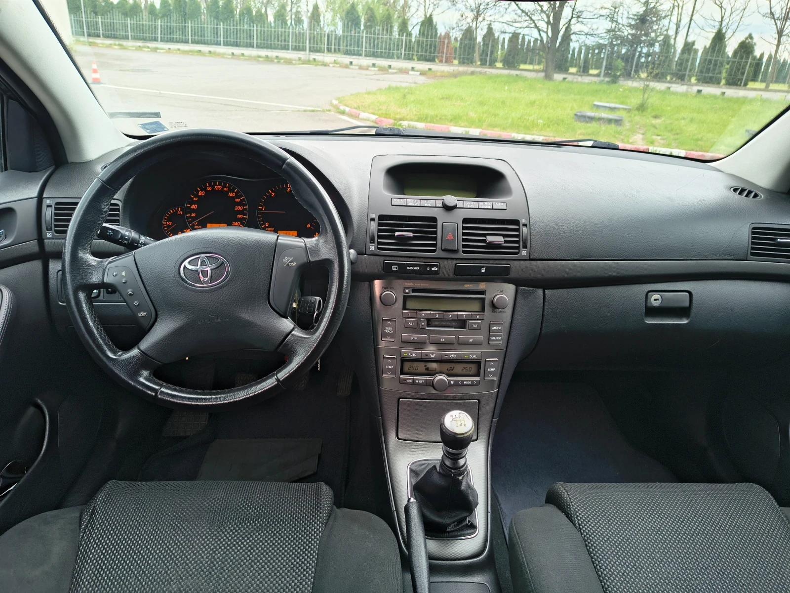 Toyota Avensis  - изображение 10
