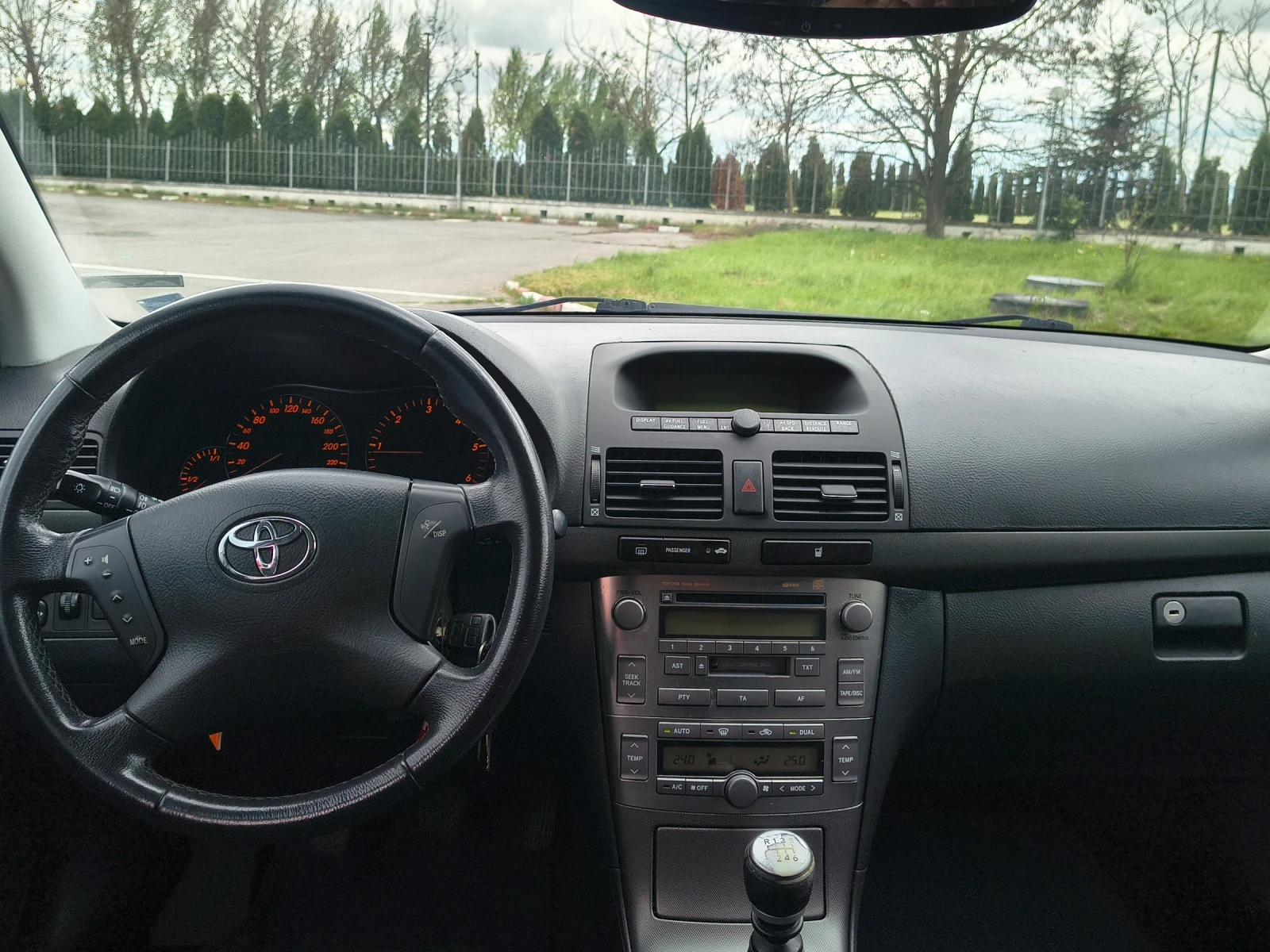 Toyota Avensis  - изображение 9