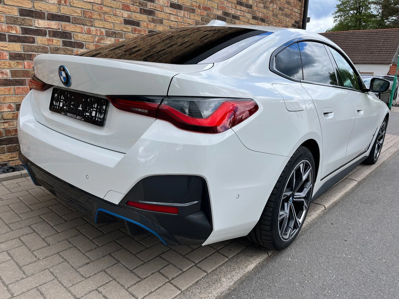 BMW i4 40 M-SPORT/340HP/GRAN-COUPE/HUD/NAVI/KLESS/579v - изображение 7