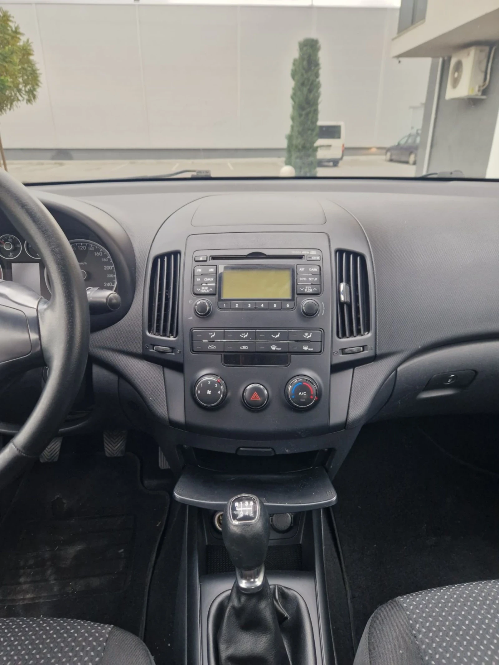 Hyundai I30 1.6   | Mobile.bg   15