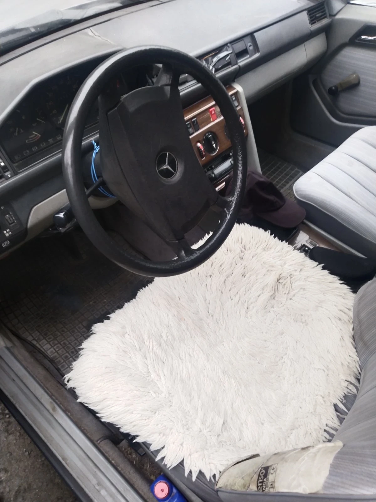 Mercedes-Benz E 230  - изображение 3