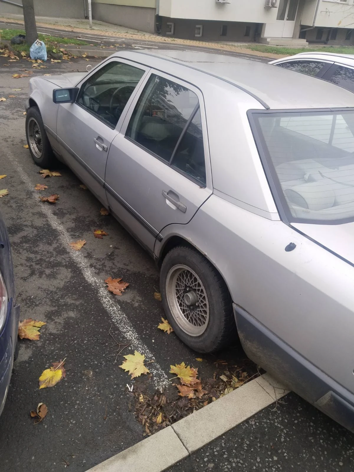 Mercedes-Benz E 230  - изображение 5