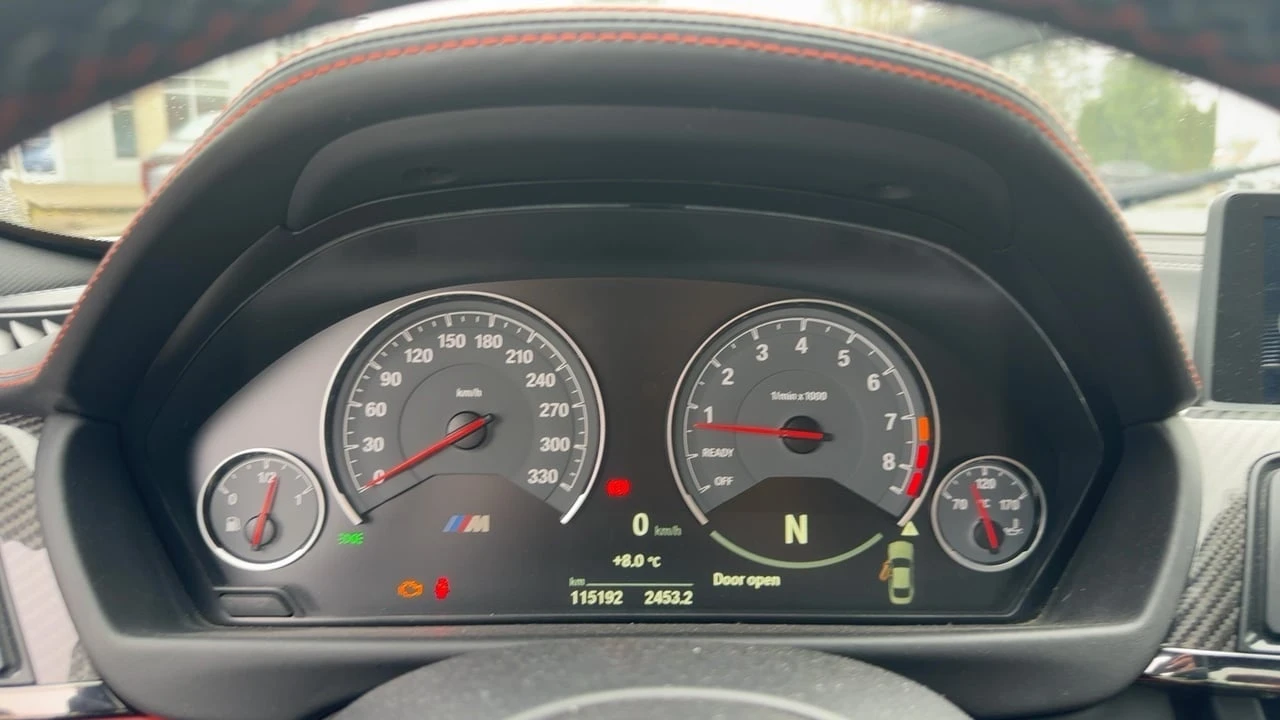 BMW M4 * 2dr Cpe * CARFAX * БЕЗ ПЪРВОНАЧАЛНА ВНОСКА - изображение 9