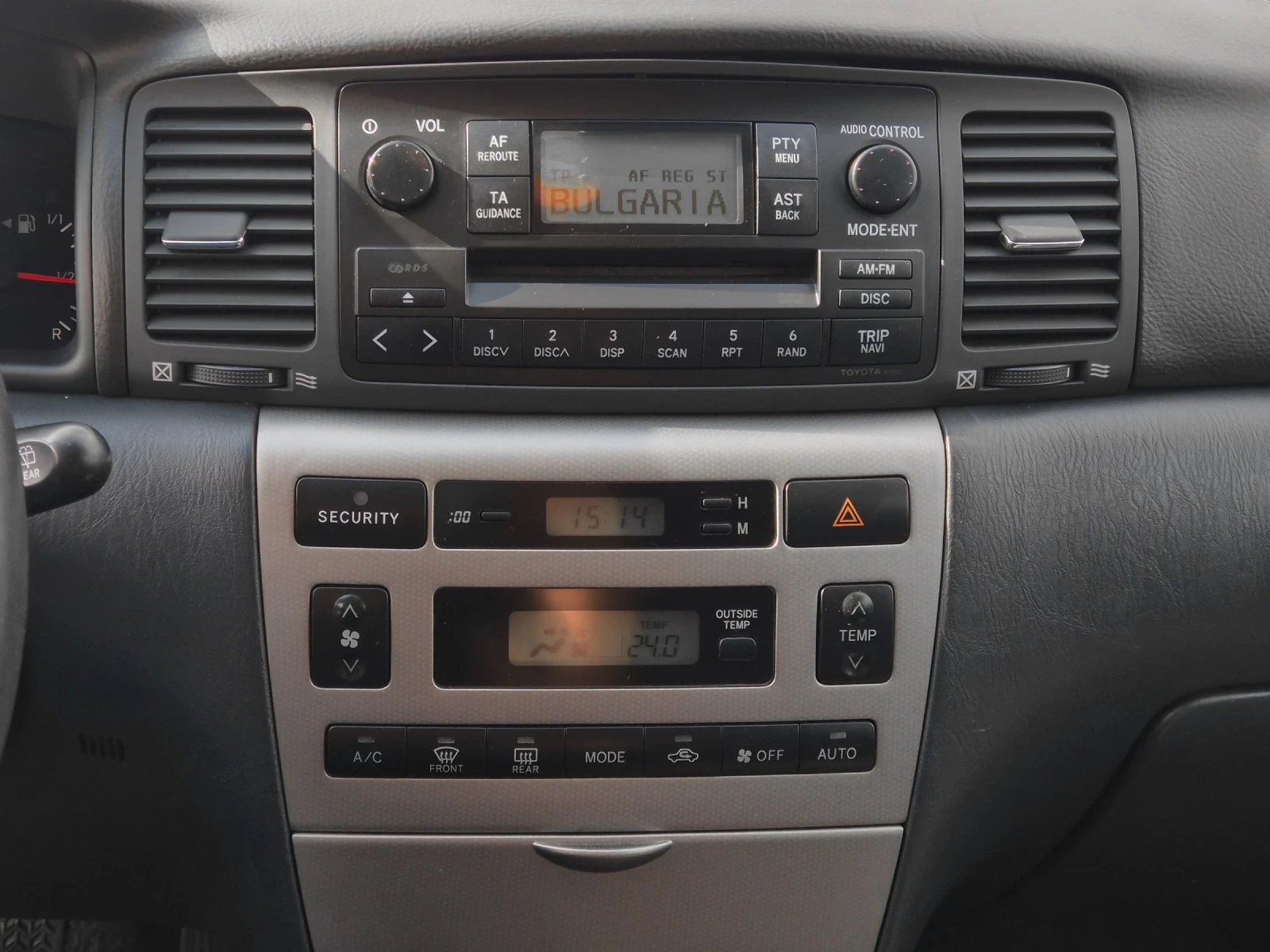 Toyota Corolla 1.4 Бензин , снимка 11 - Автомобили и джипове - 53864584