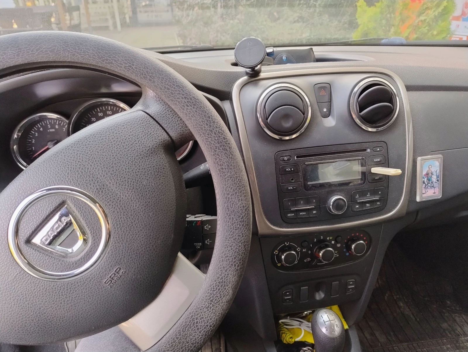 Dacia Logan MCV 90, снимка 5 - Автомобили и джипове - 53890272