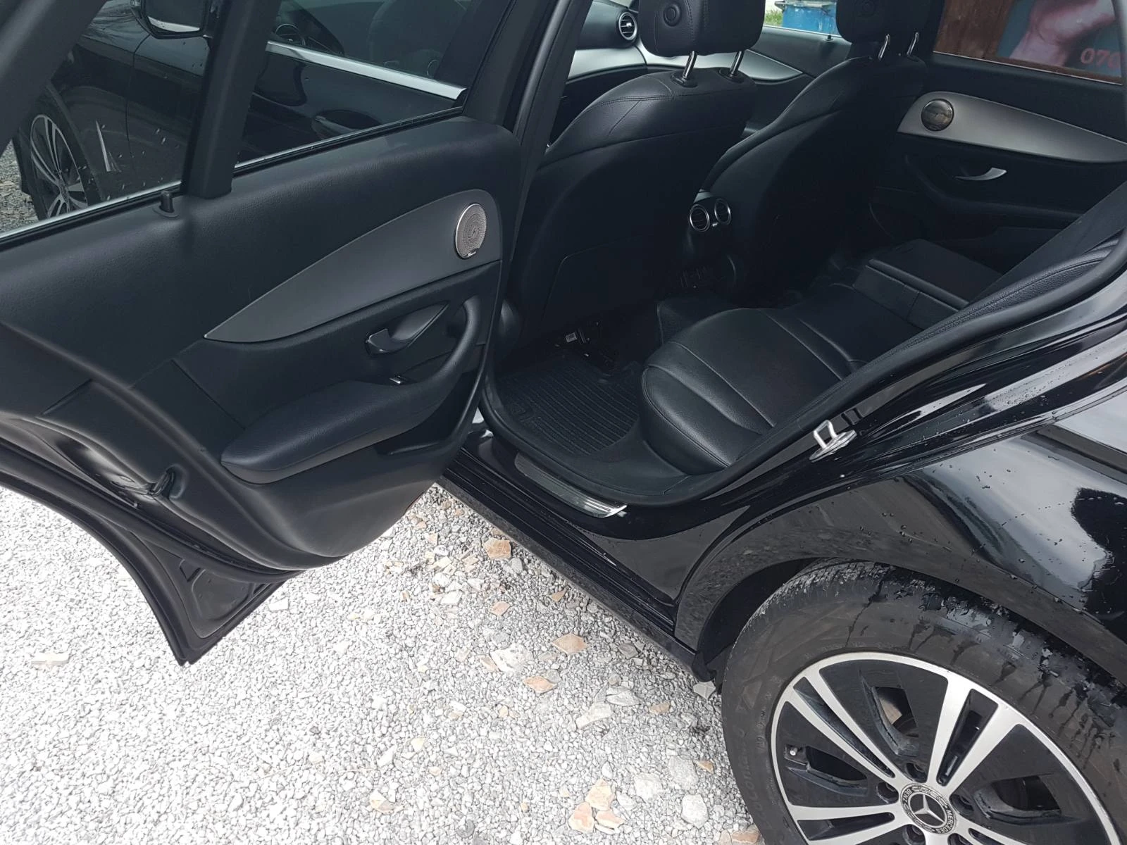 Mercedes-Benz E 200, снимка 10 - Автомобили и джипове - 53903775