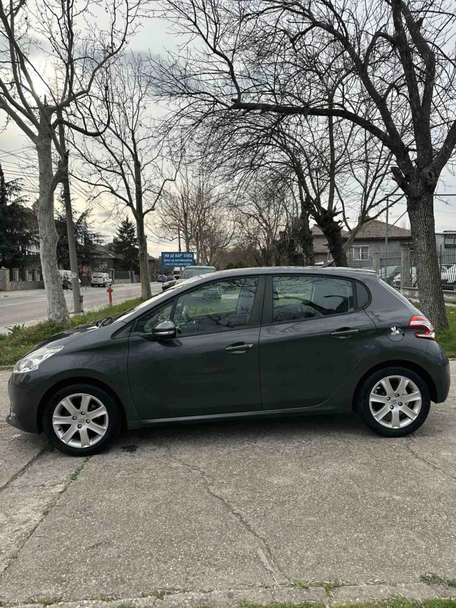 Peugeot 208, снимка 4 - Автомобили и джипове - 53926546