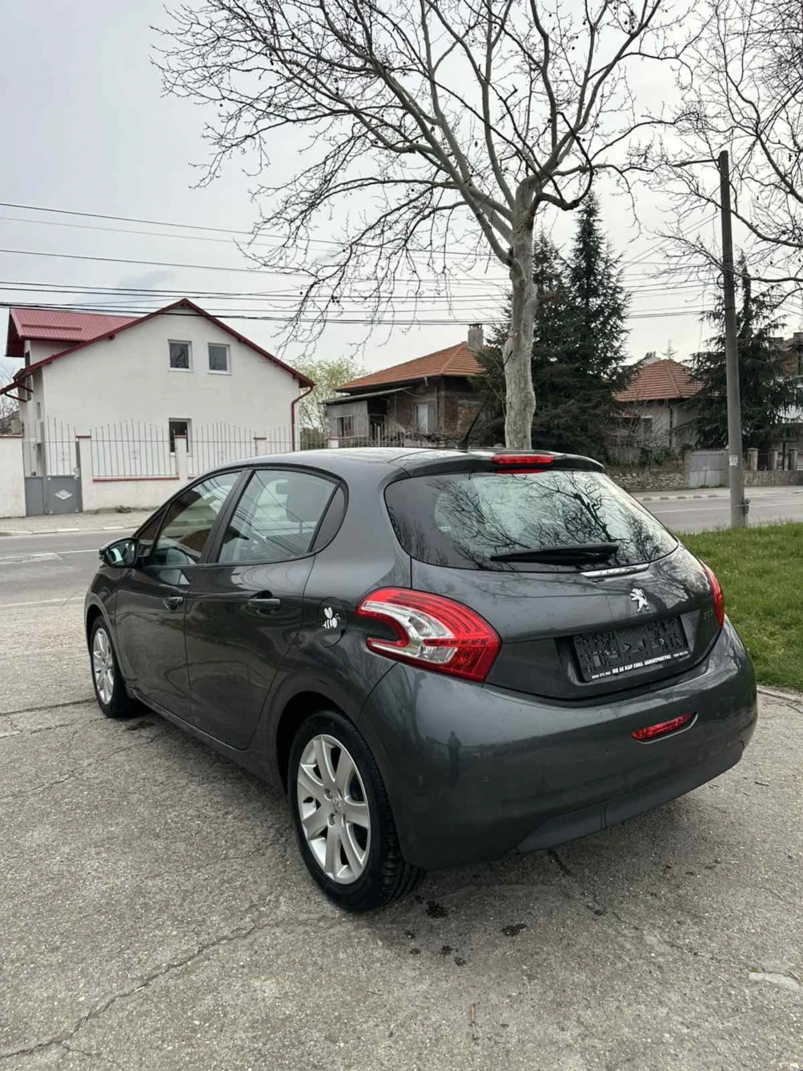 Peugeot 208, снимка 5 - Автомобили и джипове - 53926546