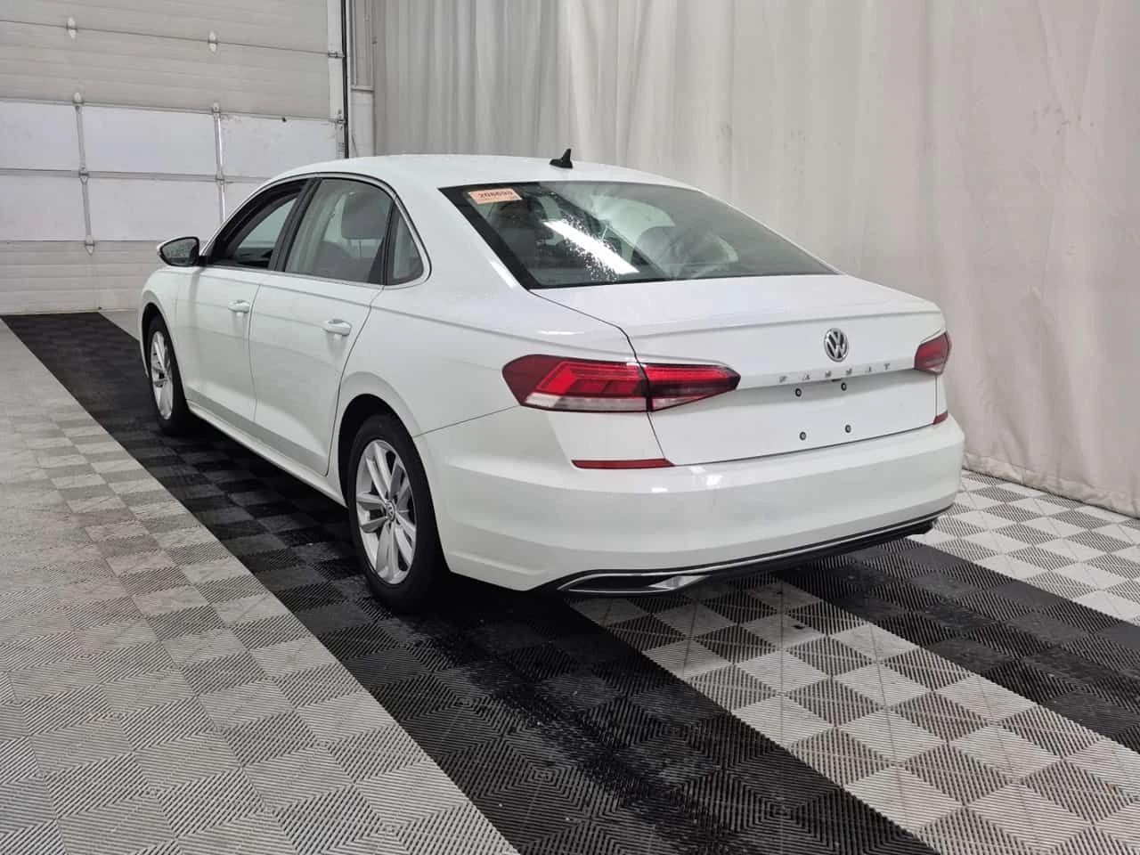 VW Passat  HIGHLINE| ПАНОРАМА| ПОДГРЕВИ| , снимка 4 - Автомобили и джипове - 53951124