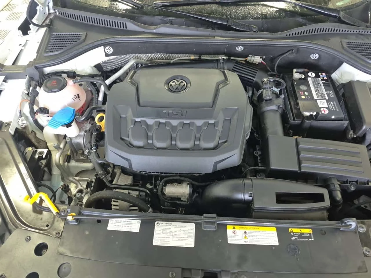 VW Passat  HIGHLINE| ПАНОРАМА| ПОДГРЕВИ| , снимка 14 - Автомобили и джипове - 53951124