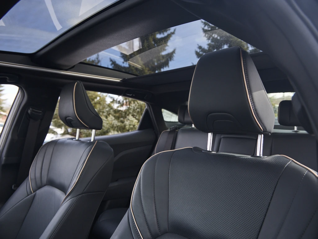 Toyota Crown Platinum AWD | Mobile.bg � ����������� 16