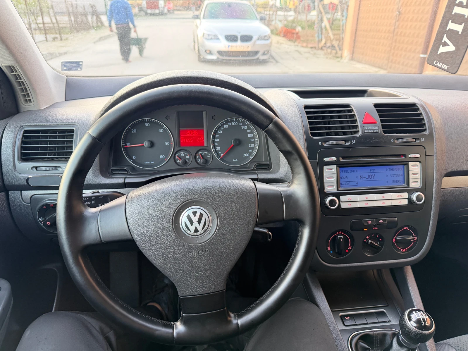 VW Golf 1.9тди 105кс. BKC, снимка 16 - Автомобили и джипове - 54233410
