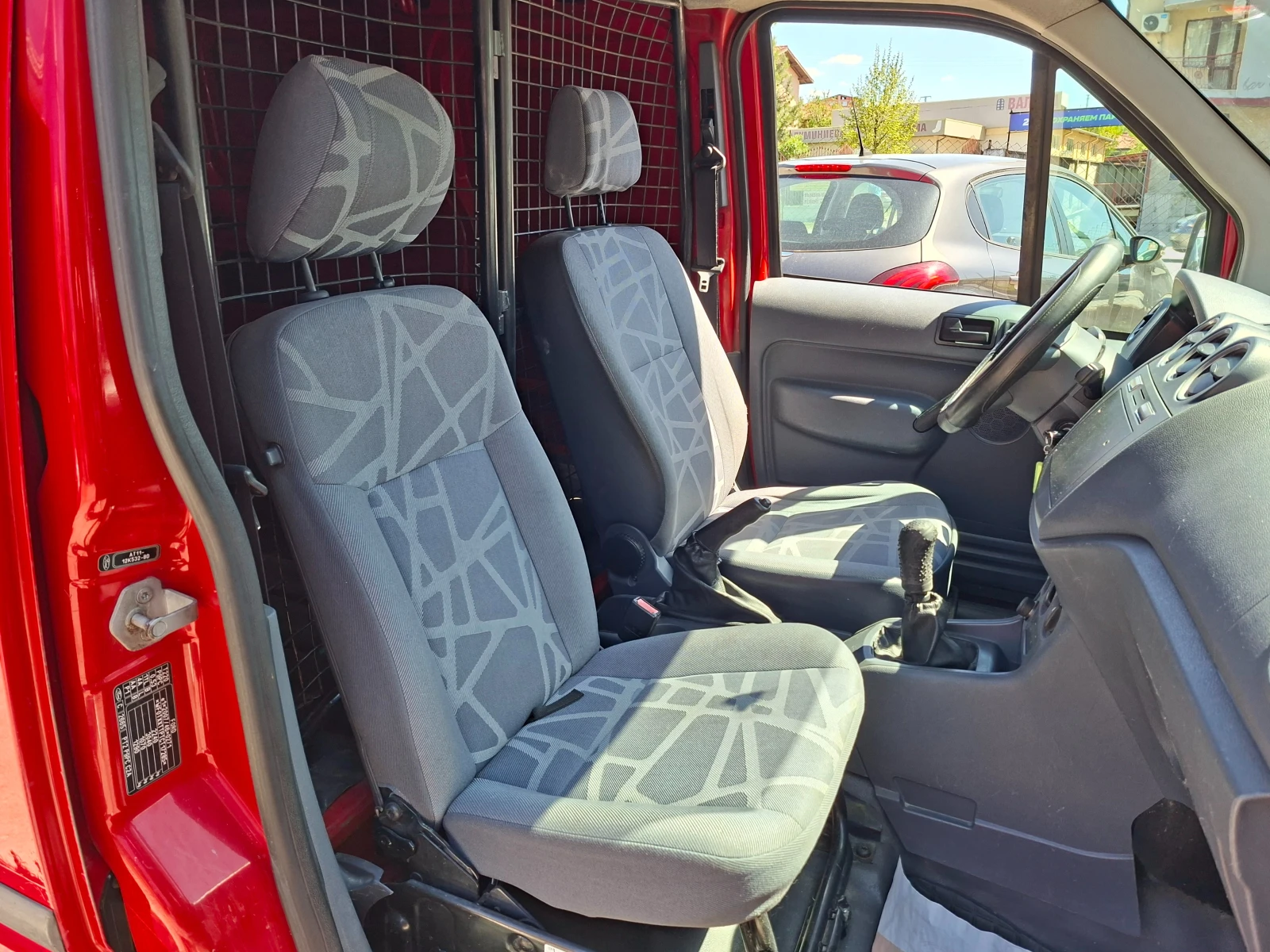 Ford Connect 1.8TDCI, снимка 9 - Автомобили и джипове - 54303156