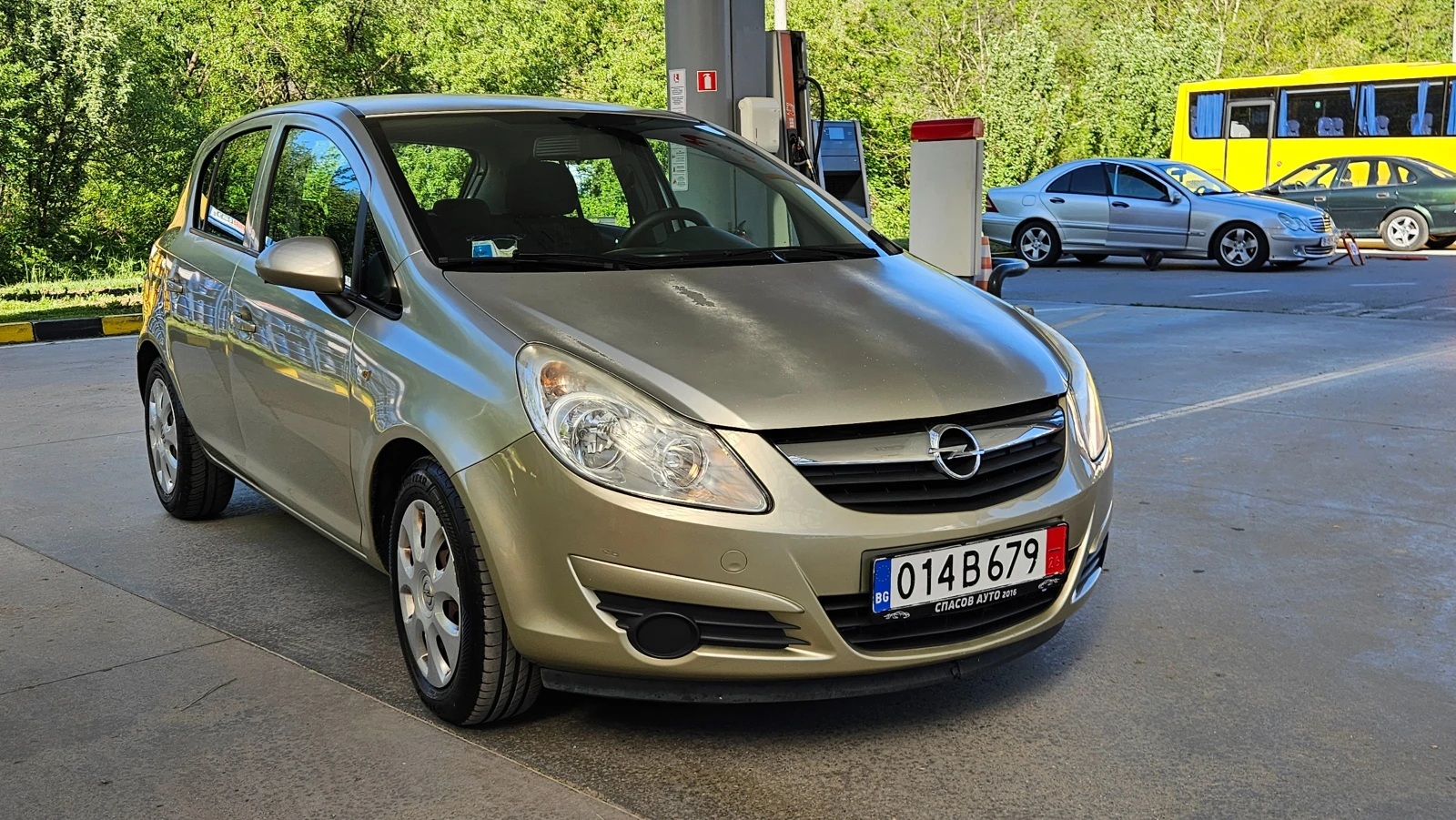 Opel Corsa 1.2 Klimatik/Euro4, снимка 9 - Автомобили и джипове - 54615943