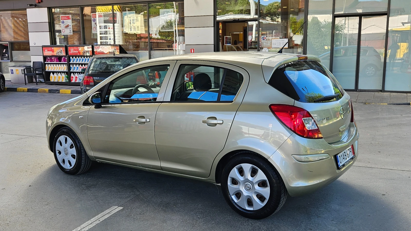 Opel Corsa 1.2 Klimatik/Euro4, снимка 4 - Автомобили и джипове - 54615943