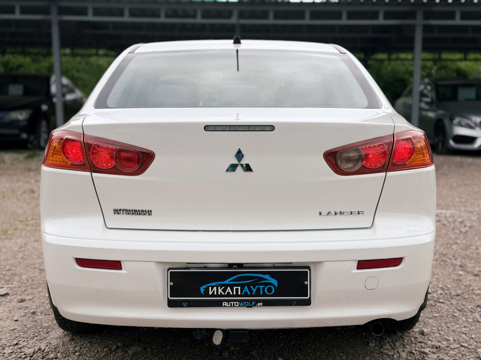 Mitsubishi Lancer 1.5i СЕДАН, снимка 4 - Автомобили и джипове - 54651862