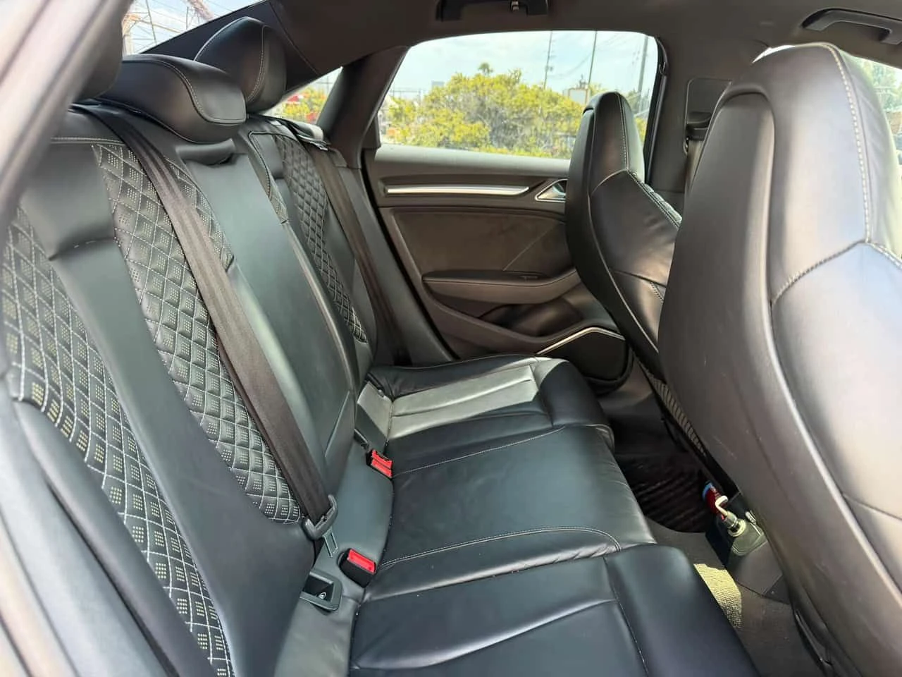 Audi Rs3 2.5 TFSI * DIGITAL* ПОДГРЕВИ* КАМЕРА* , снимка 13 - Автомобили и джипове - 54813285