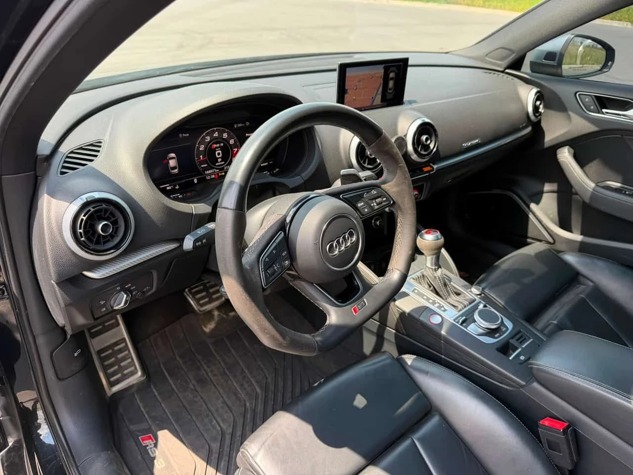 Audi Rs3 2.5 TFSI * DIGITAL* ПОДГРЕВИ* КАМЕРА* , снимка 9 - Автомобили и джипове - 54813285