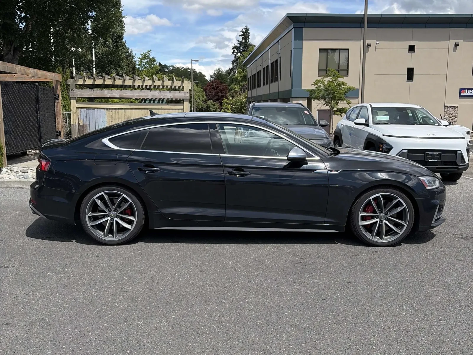Audi S5 Technik * Keyless * CARFAX * АВТО КРЕДИТ * , снимка 4 - Автомобили и джипове - 54934759