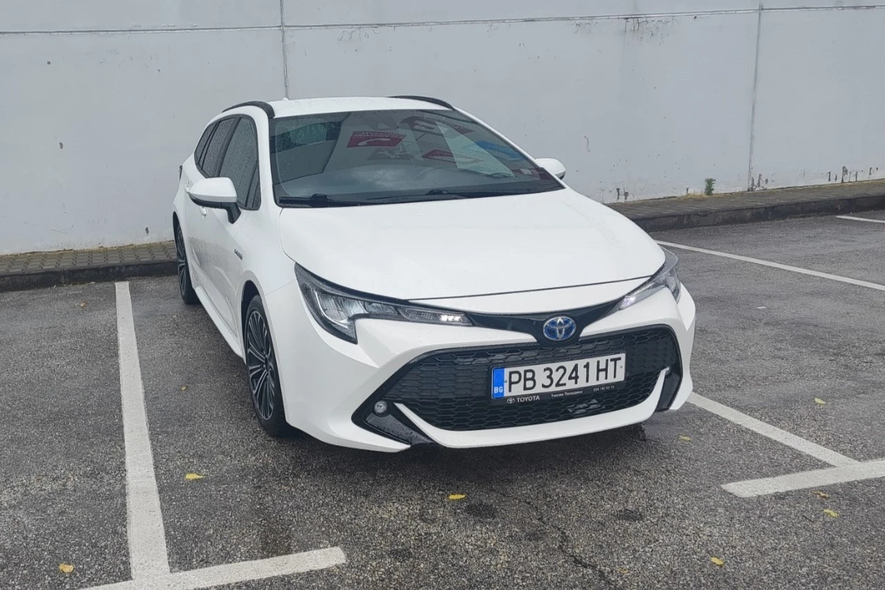 Toyota Corolla Touring Sport, 1.8 Hybrid, ГАРАНЦИОННА, снимка 2 - Автомобили и джипове - 54960936