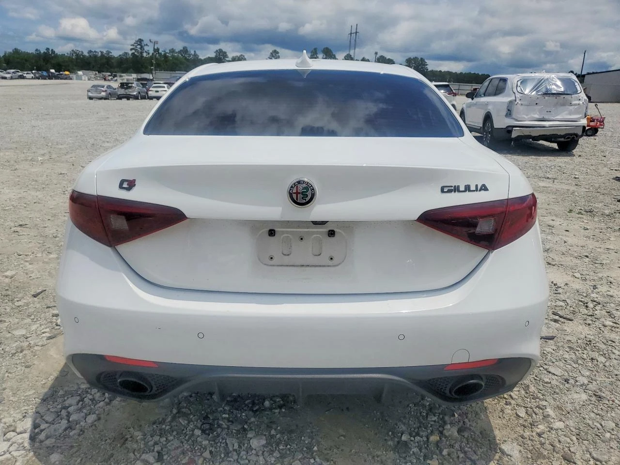 Alfa Romeo Giulia Ti | Sport | AWD | RED LEATHER, снимка 6 - Автомобили и джипове - 55228764