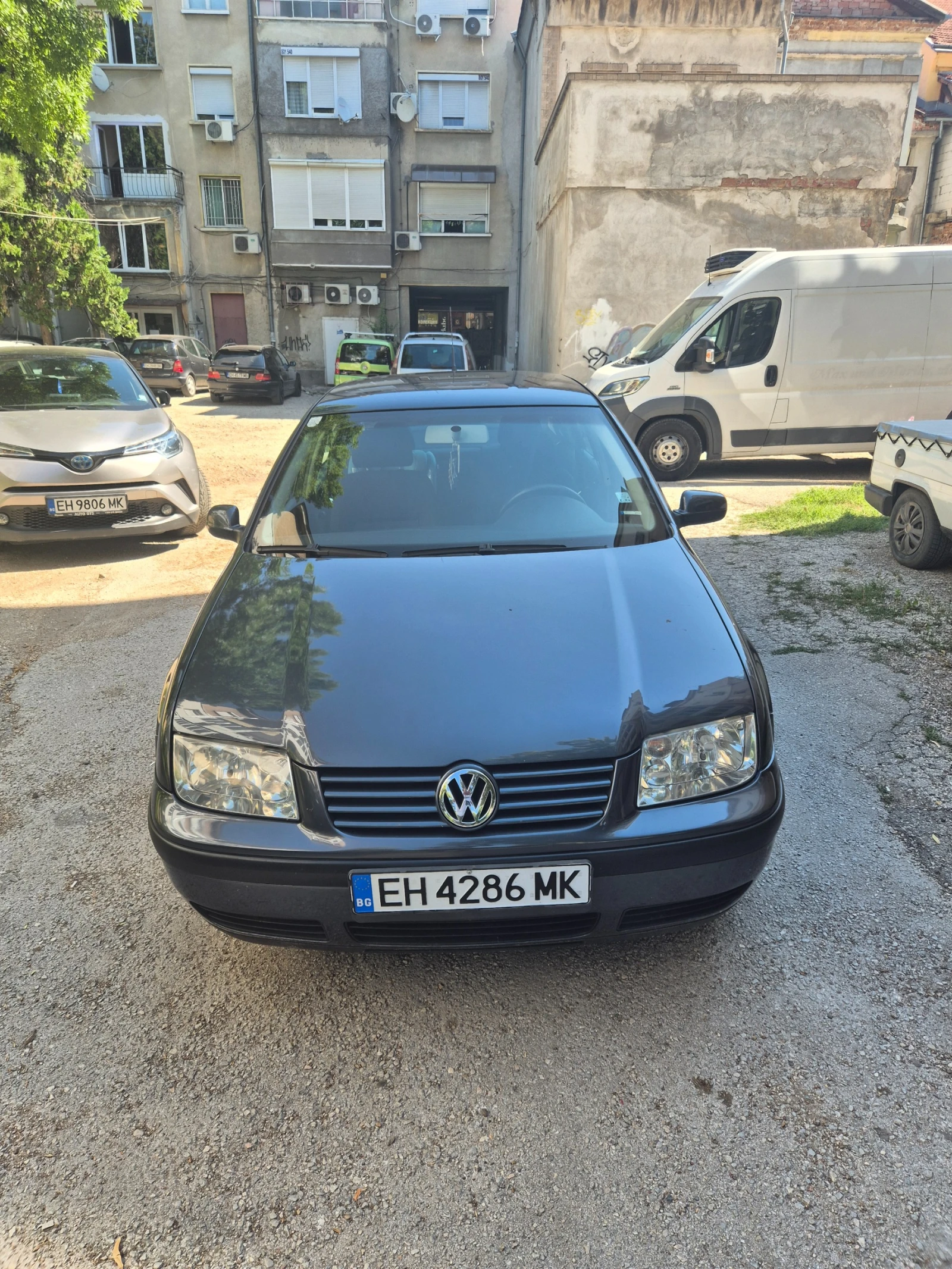 VW Bora БЕНЗИН!!125 ХИЛ.КМ!!!!!, снимка 3 - Автомобили и джипове - 55384196