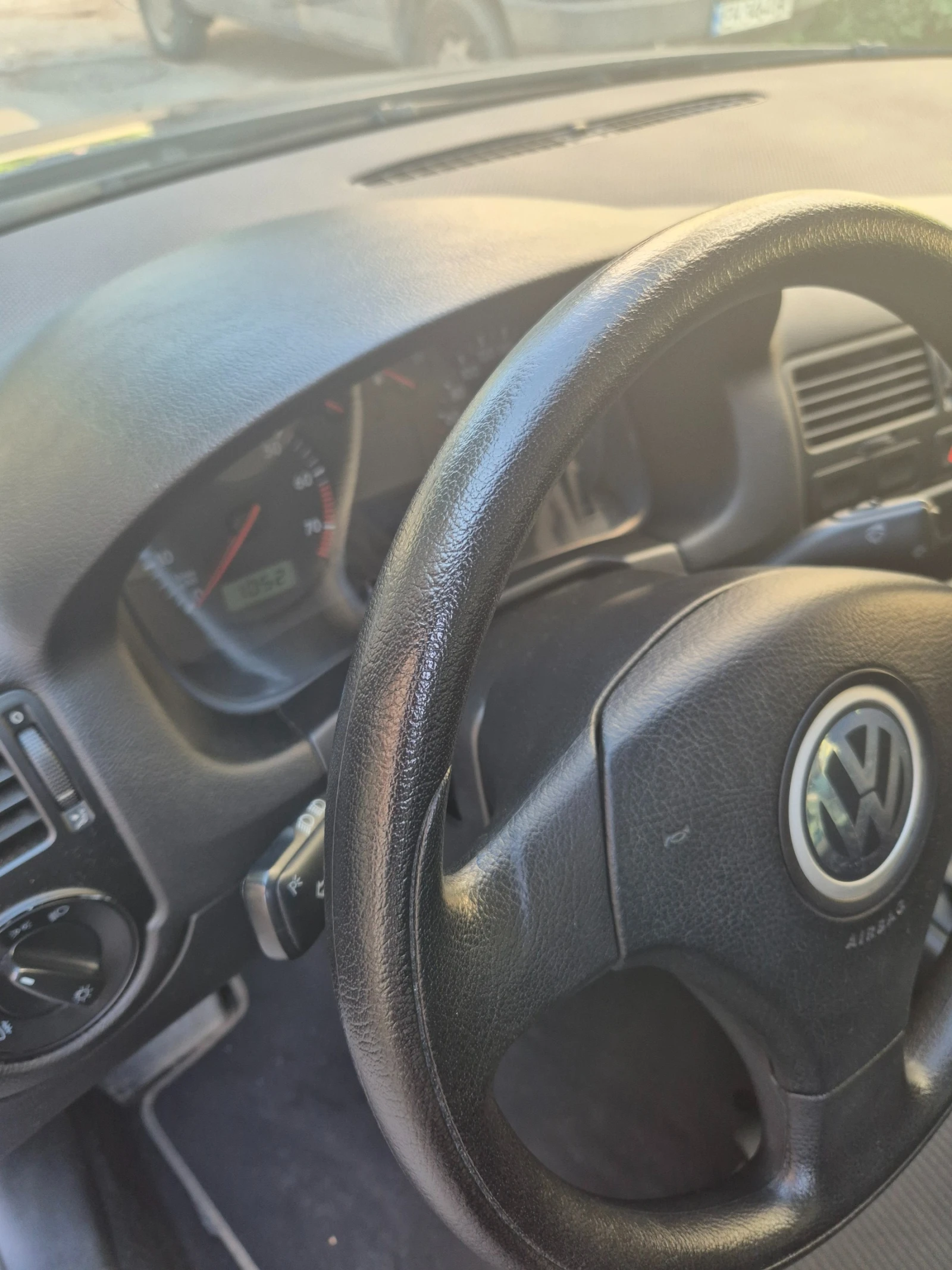 VW Bora БЕНЗИН!!125 ХИЛ.КМ!!!!!, снимка 8 - Автомобили и джипове - 55384196