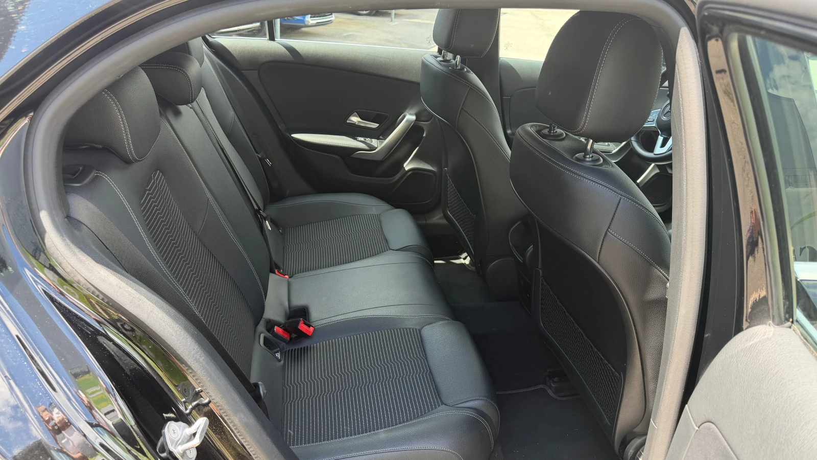 Mercedes-Benz A 180 Първи собственик от България, снимка 11 - Автомобили и джипове - 55447884