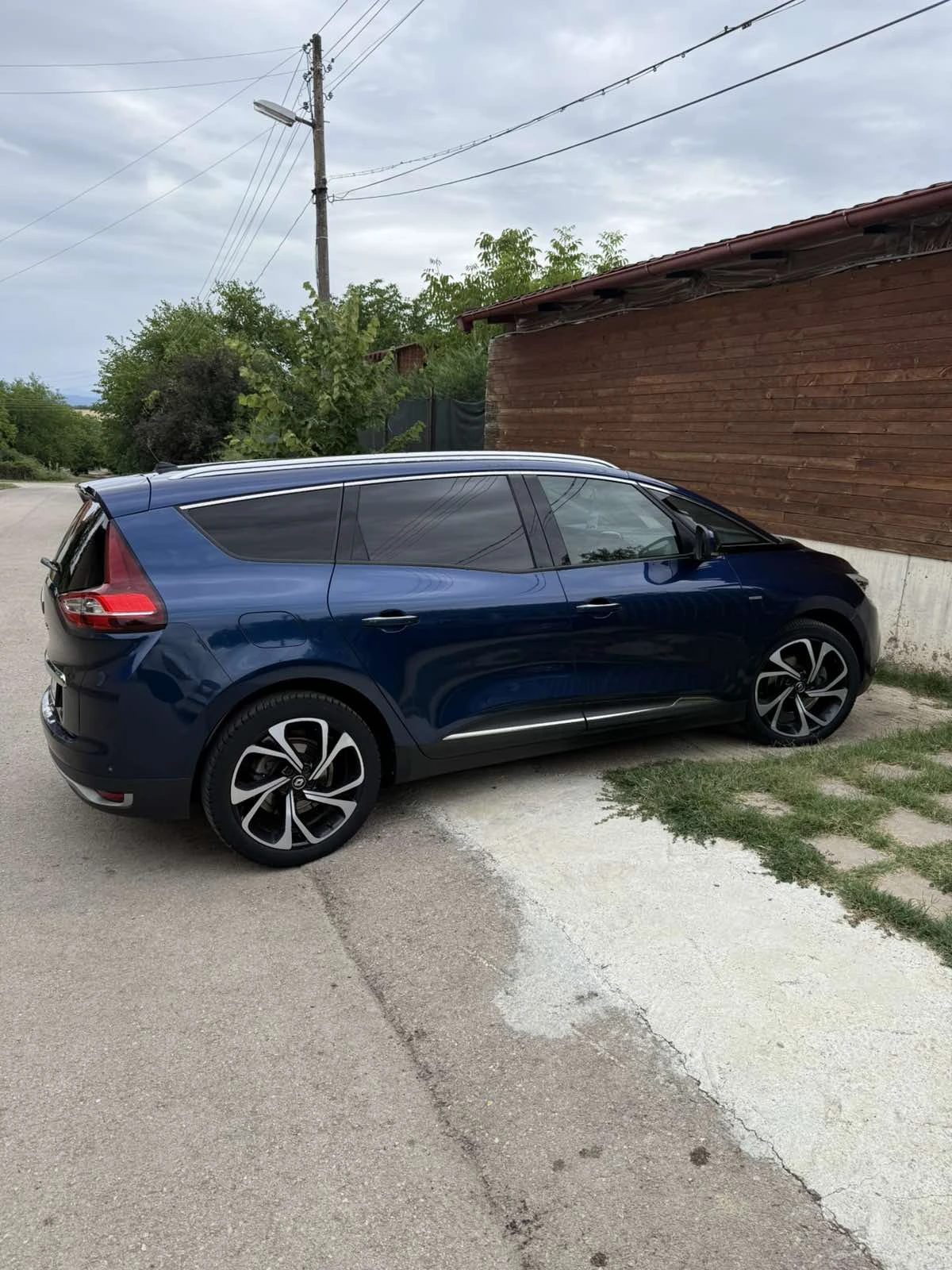 Renault Grand scenic, снимка 6 - Автомобили и джипове - 55894227