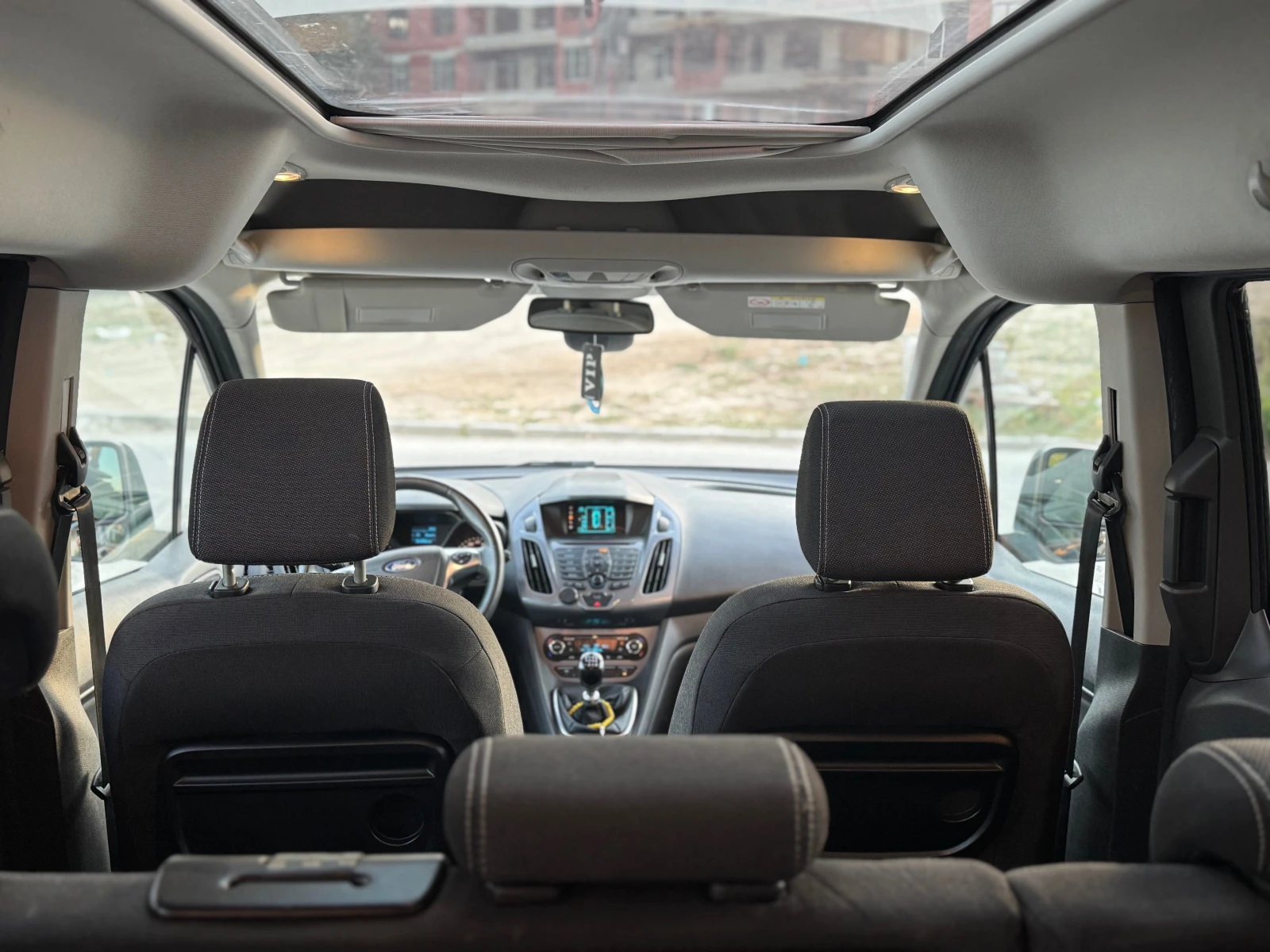 Ford Tourneo Connect, снимка 12 - Автомобили и джипове - 55993247