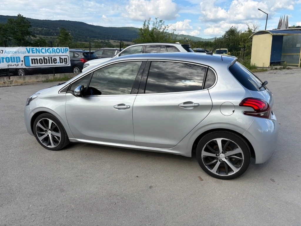 Peugeot 208 1.6E-HDI 115кс  6скорости!, снимка 3 - Автомобили и джипове - 56118853
