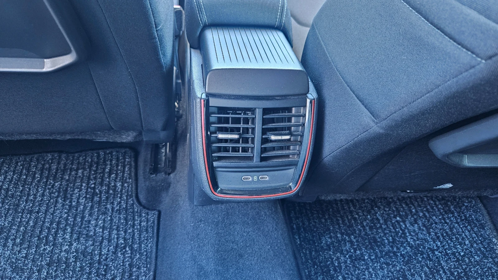 Skoda Scala FULL LED KEYLESS CARPLAY 63000��. | Mobile.bg � ����������� 12